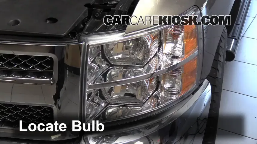 2013 Chevrolet Silverado 1500 LT 5.3L V8 FlexFuel Crew Cab Pickup Lights Highbeam (replace bulb)